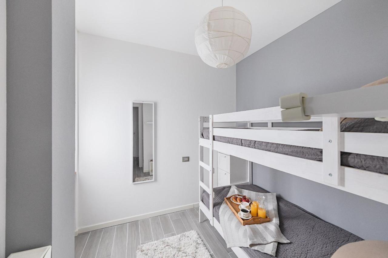 Appartamento Mazzini P1-25 By Wonderful Italy ซีร์มิโอเน ภายนอก รูปภาพ